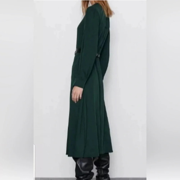 Zara Bottle Green Wrinkled Look Feminine Fit Bloggers Favorite Dress size S - Picture 9 of 16